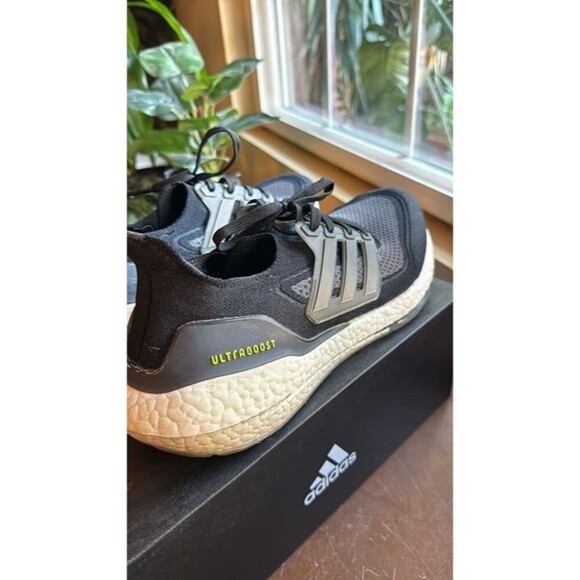 Adidas Ultraboost 21 Running Shoes Men's Size 11 FY0374 Pre-owned - Picture 1 of 7